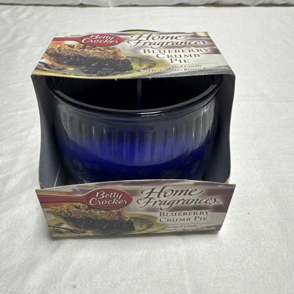 New Betty Crocker Home Fragrances Blueberry Crumb Pie Scented Candle 2004 4 Oz